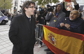 Madrid megtorolja a katalánok lázadását