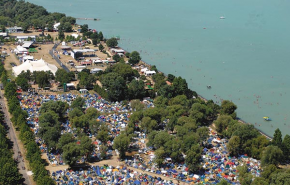 Sokak kempingjéből kevesek luxusa lehet