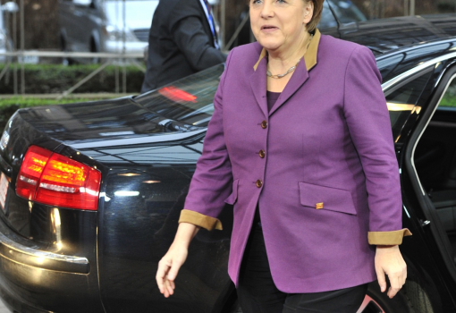 <h1>Angela Merkel: nem hajlandó irányt váltani</h1>-