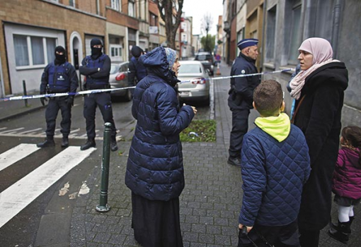 <h1>Jelenet a brüsszeli Mollenbeek negyedben - Forrás: Profimedia</h1>-