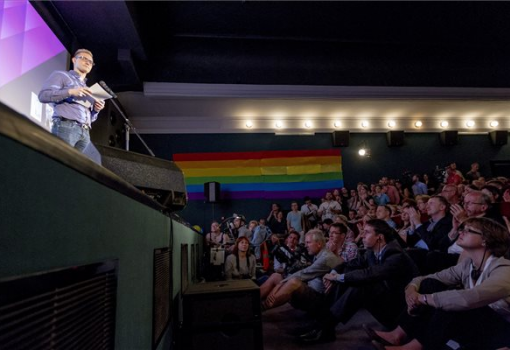 <h1>Lakner Zoltán politológus a Budapest Pride fesztivál hivatalos megnyitóján a budapesti Toldi Moziban 2014. június 27-én - MTI Fotó: Szigetváry Zsolt</h1>-