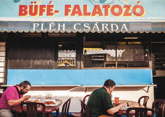 Bábel István Pléhcsárdája Budapest ikonikus kifőzdéje - Fotó: Üveges Zsolt &mdash; Üveges Zsolt