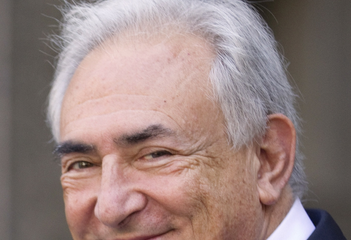 <h1>Dominique Strauss-Kahn mosolya a bíróságról távozóban</h1>-