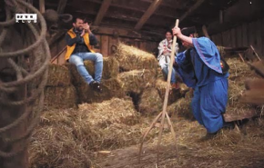 Világít mellettük a trágyadomb - Farm, RTL Klub