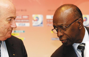 Kapott három hívást a FIFA elnöke - Sportközgazdász a Blatter-ügyről