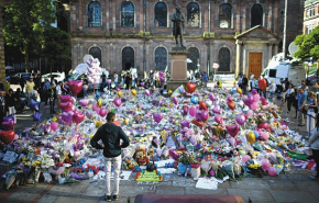 Gyerekgyilkossággal fenyegetőztek - és Manchesterben meg is tették: új fejezetet nyitottak a terror történetében